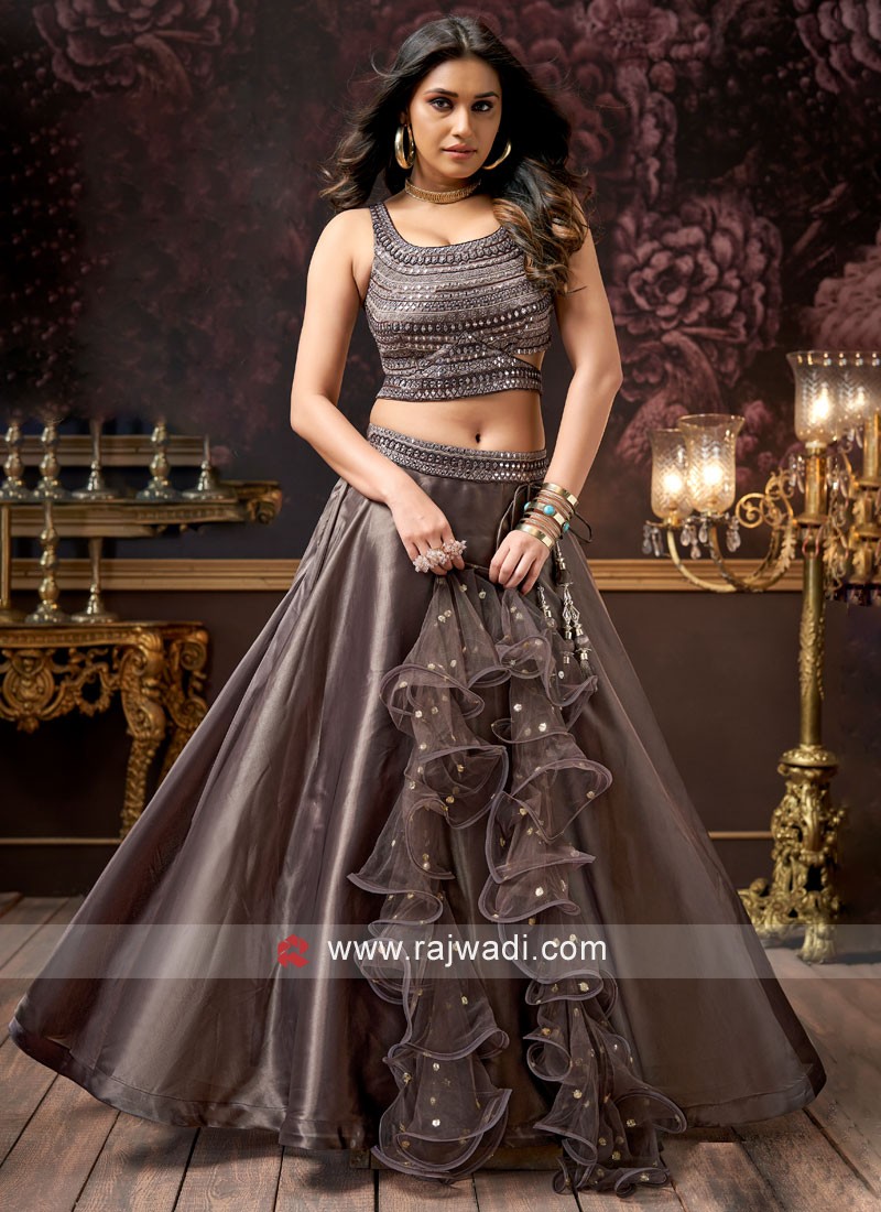 Lehengas: Indian Wedding Designer Lehenga Choli Online