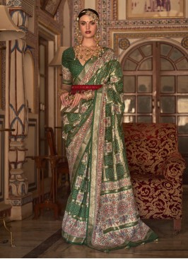 Green Printed Contemporary Silk Saree