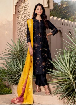 Black  Pant Style Suit With Brocade Silk Dupatta