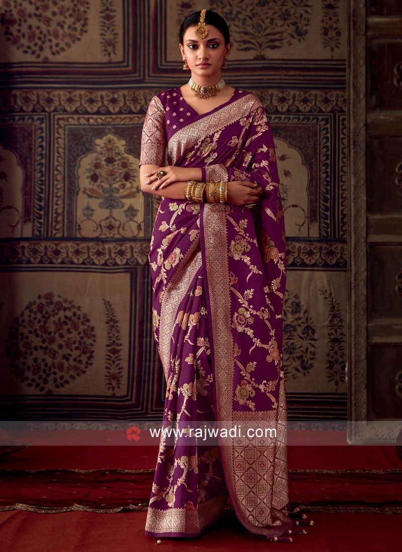 Buy Palatinate Purple Intricate Jaal Woven Banarasi Saree online-Karagiri –  Karagiri Global