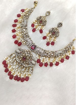 Diamond Studded Necklace Set With Pearl Drop