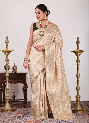 Elegant Banarasi Silk Saree With Floral weaving All Over