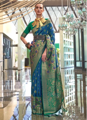 Green And Blue Handloom Silk Classic Saree