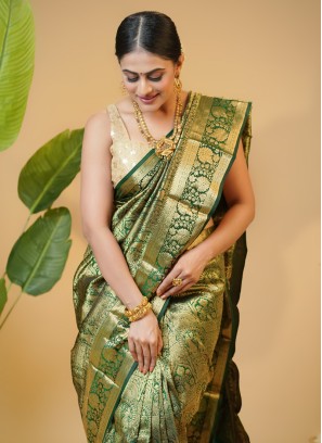 Green Kanjivaram Silk Woven Saree