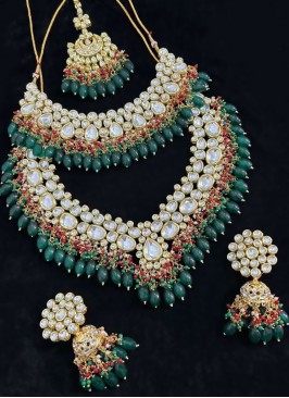 Green Kundan Necklace Set With Pearl Drops