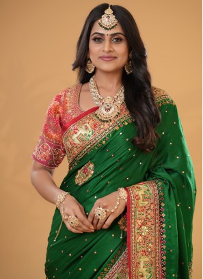 Buy roomie fashion Woven Kanjivaram Pure Silk Green Sarees Online @ Best  Price In India | Flipkart.com