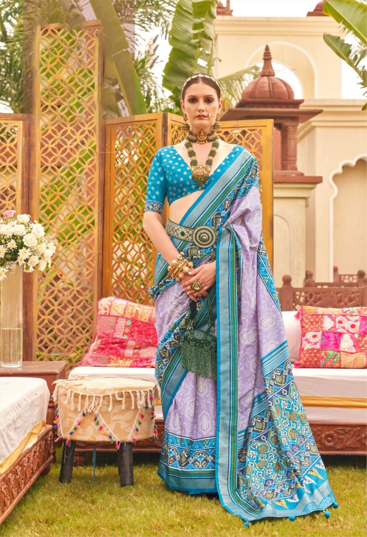 Drape in Divine Elegance: Vastradhara's Blue Silk Sarees with Butta –  Timeless Artistry in Every Weave! Elevate Your Style with Exquisite  Craftsmanship – Unveiling the Perfect Blend of Tradition and Trend. Indulge