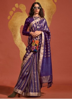 Exquisite Purple Handloom Silk Saree