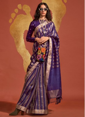 Exquisite Purple Handloom Silk Saree