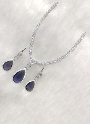 Silver Light Blue Necklace Set With Stone And Diamond