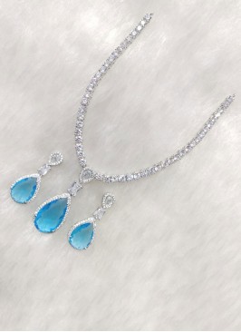Sterling Silver Drop Pendant Necklace With Earrings