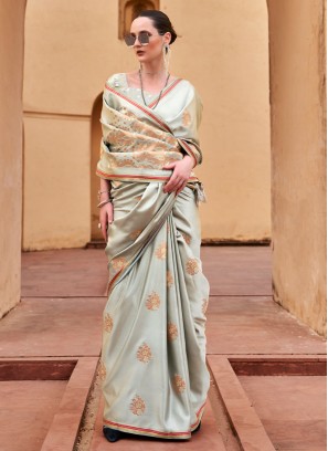 Buy Pista Green Muslin Fabricated Saree With Floral Print And Gota Patti  Work KALKI Fashion India