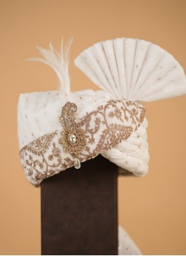 Thread Embroidered White Turban For Groom
