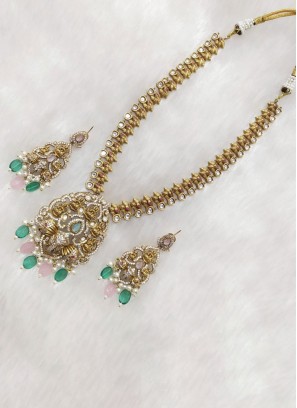 Wedding Wear Gold Finish Temple Design Necklace Set