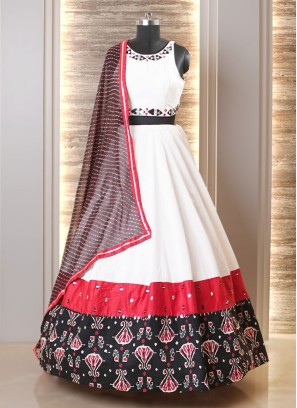 White Embroidered Cotton Chaniya Choli