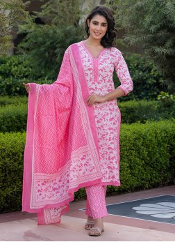 Pink Floral Printed Cotton Kurti Set With Dupatta