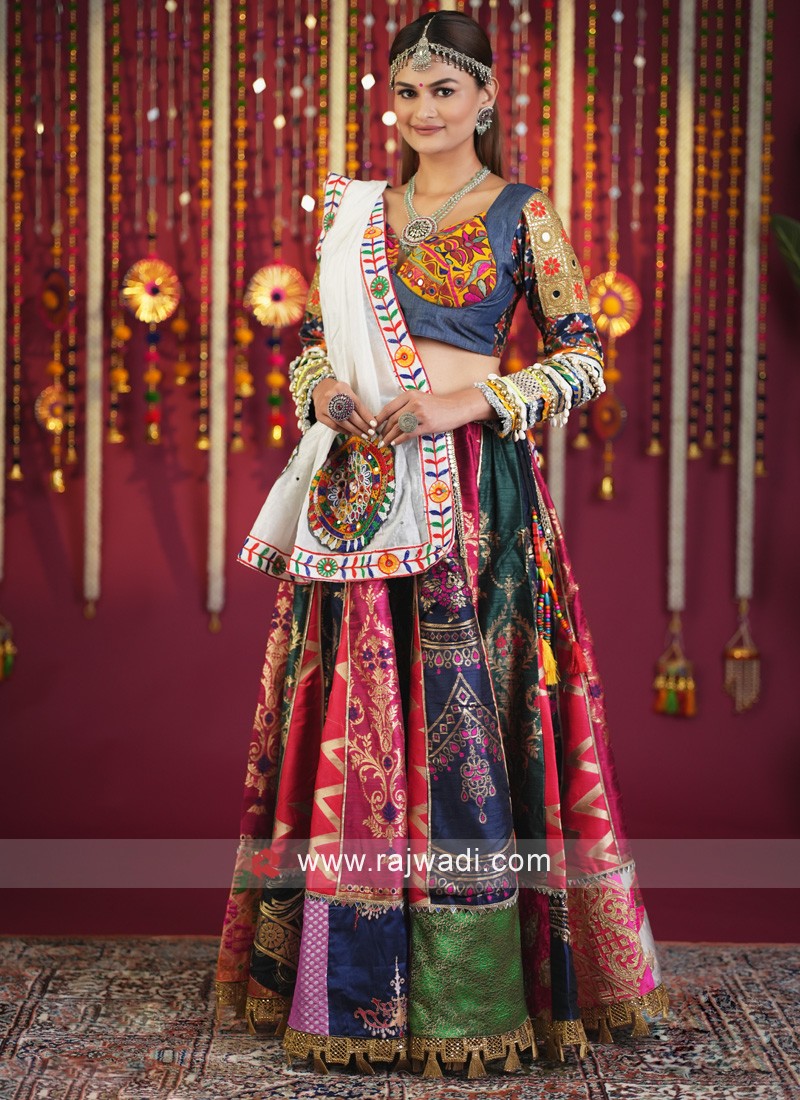 Buy Exclusive Designer Lehengas Online from Saree.com by Asopalav