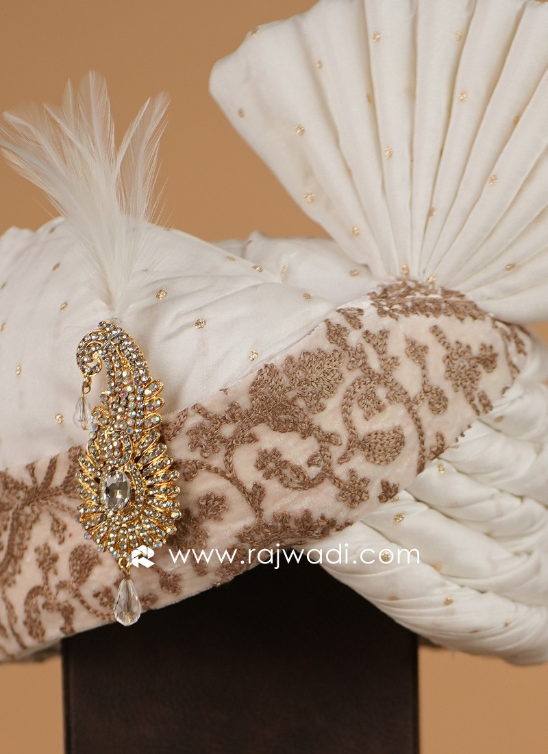 Thread Embroidered Cream Color Turban