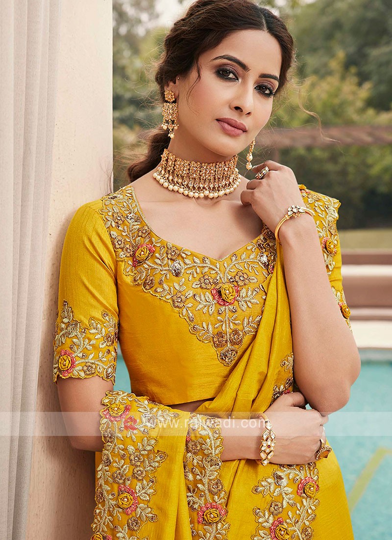 Yellow on sale saree jewellery