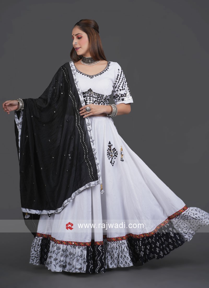 Black Garba Lehenga Choli Online at Best Price - Rutbaa