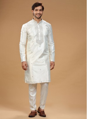 Classic Cream Colour Kurta Pajama In Silk