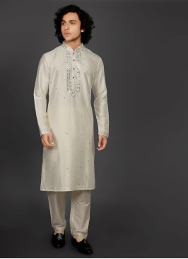 Cream Color Kurta Pajama In Silk Fabric