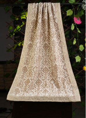 Cream Dupatta In Velvet Fabric