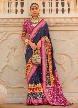 Dazzling Navy Blue and Magenta Silk Saree