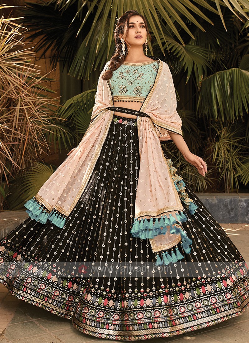 Indian Bridal Lehenga Designer | Punjaban Designer Boutique