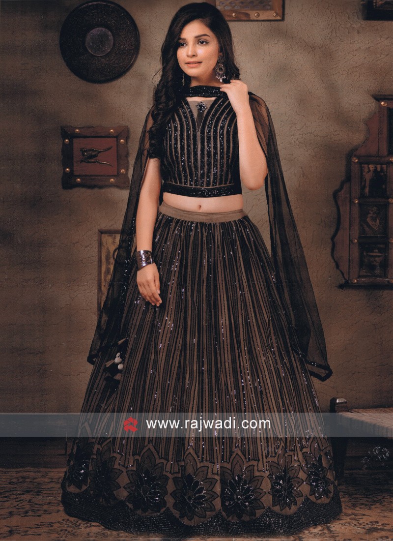 Ivory Colour Lehenga Set with Black Zig Zag Design – Panache Haute Couture