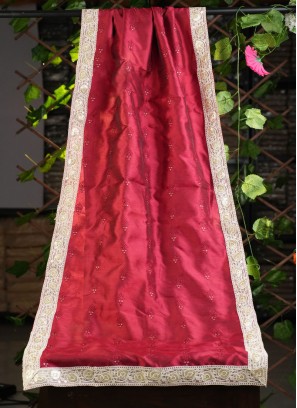 Dulha Wear Silk Fabric Dupatta In Maroon