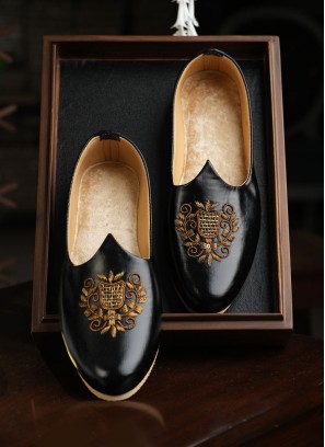 Buy Loafer shoes for Men online in India