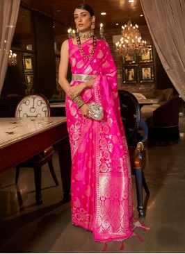 Gorgeous Deep Pink Handloom Silk Saree