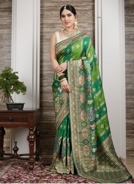 Floral Motifs Traditional Banarasi Silk Saree