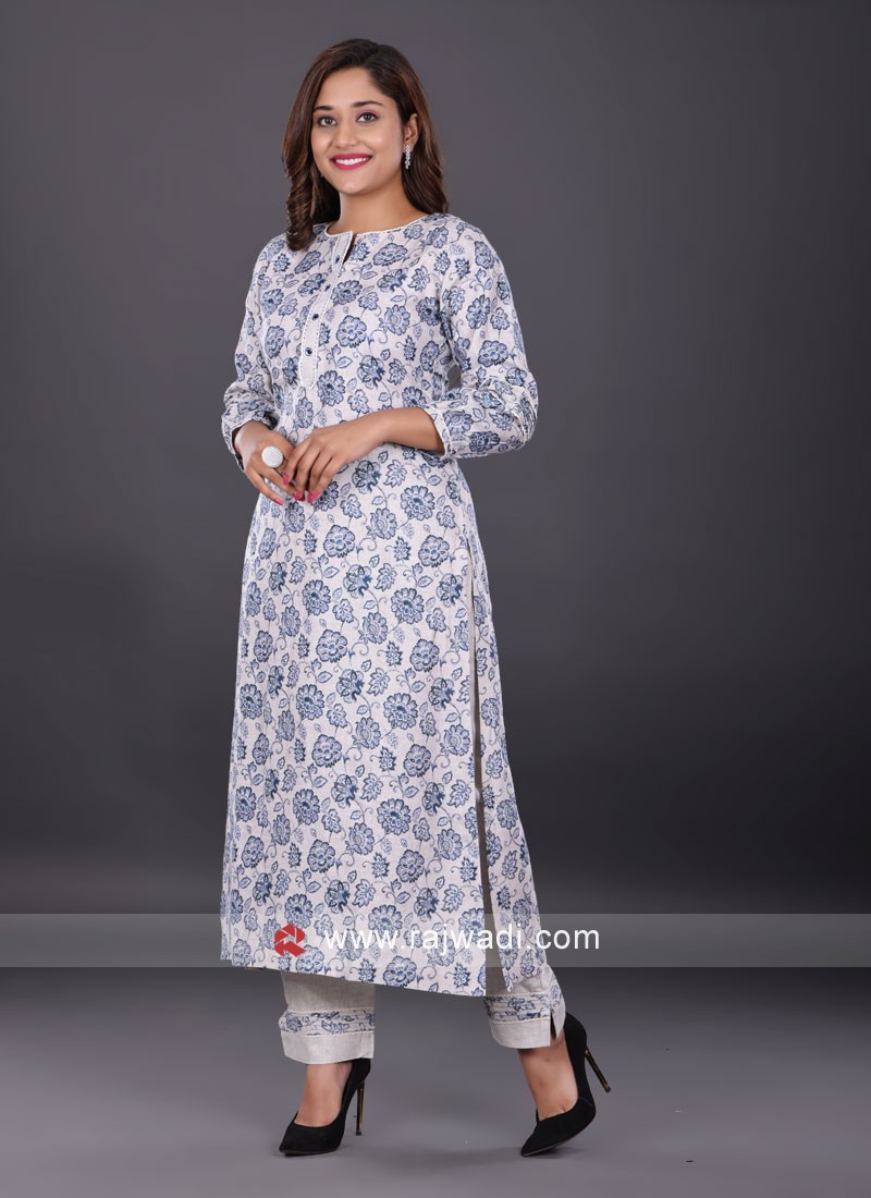 Buy online Ethnic White Kurti & Maroon Pant from ethnic wear for Women by  Forever Fashion for ₹3050 at 34% off | 2024 Limeroad.com