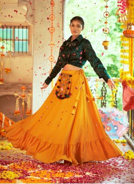 Stylish Navratri Choli With Patch Work Lehenga