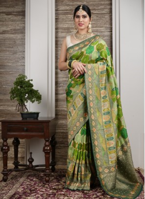 Geometric Pattern Banarasi Silk Sree