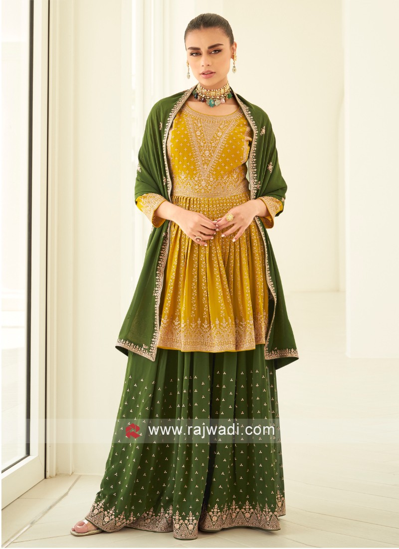 Silk Fabric Mehendi Green Color Wedding Wear Engrossing Saree