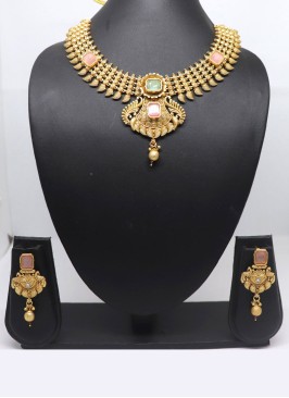 Gold Plated Necklace Set In Fancy Design