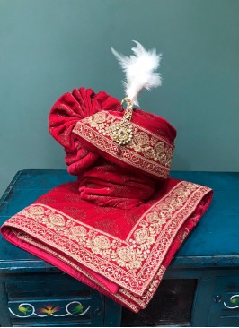 Groom Wear Velvet Safa And Dupatta