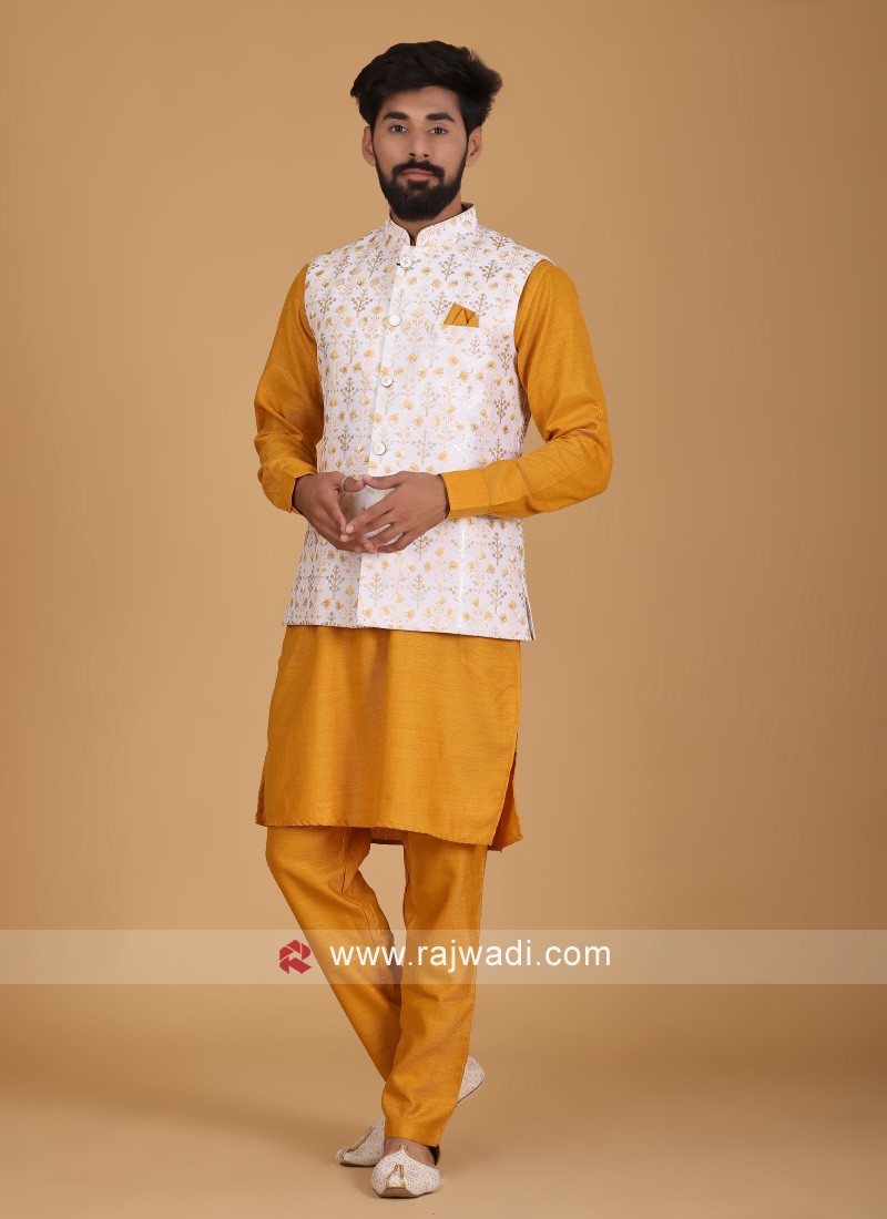The Must-Have Outfit for Haldi : A White Kurta for Men – WeaverStory