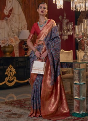 Alluring Purple & Red Woven Handloom Silk Saree