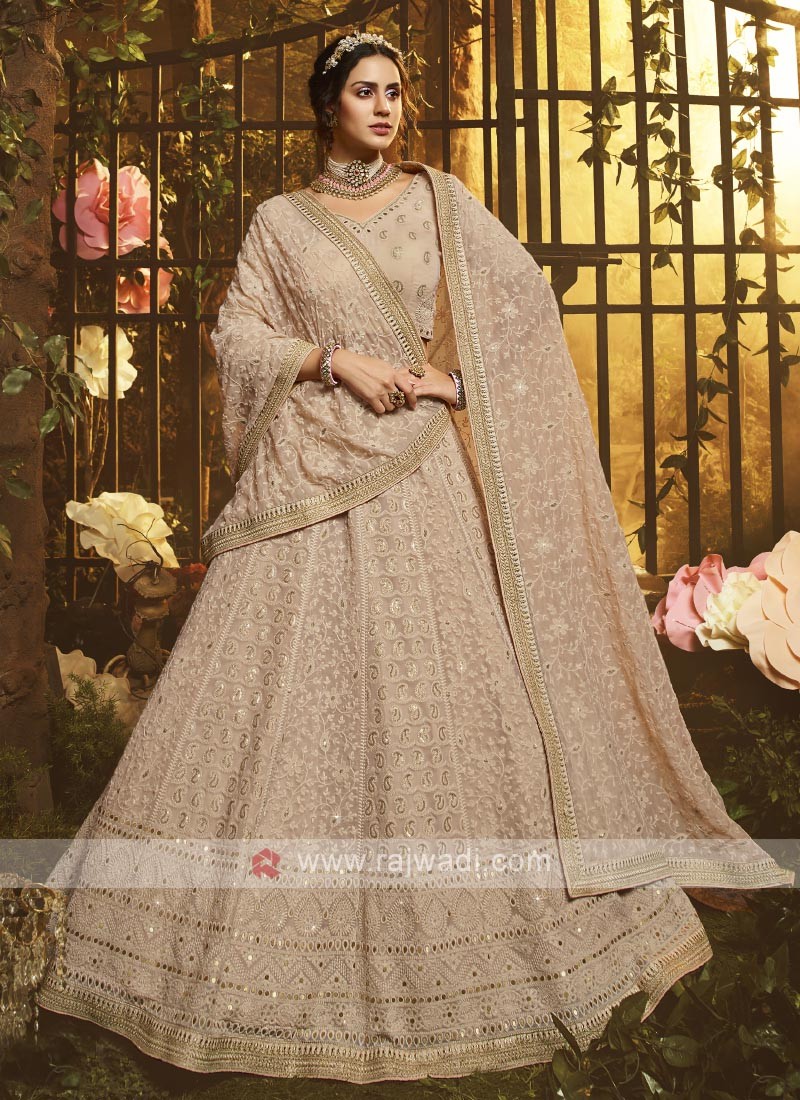 Shop Designer Pure Silk Zari Work Bridal Lehenga For Women India & USA –  Sunasa