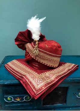 Maroon Safa And Dupatta For Wedding