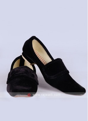 Mens Black Velvet Mojari