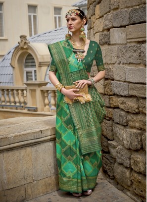 Mystic Silk Green Trendy Saree