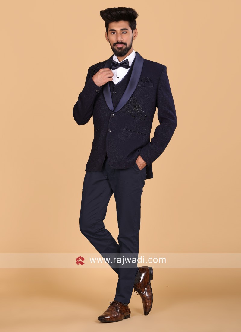 Groom Suits: 18 Best Trends For 2024 + FAQs