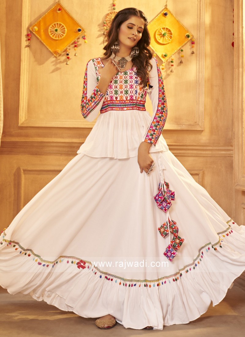 Celebrity-Inspired Wedding Lehengas for New-Age Girls To Choose | Femina.in