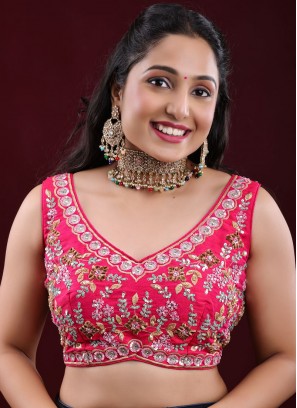 Plus Size Fashion Model, Sexy Fat Woman In Saree On Beige Studio  Background, Full Length Portrait Stock Photo, Picture and Royalty Free  Image. Image 91108327.