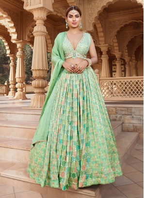 Striking green tapeta hot sale silk floor length dress